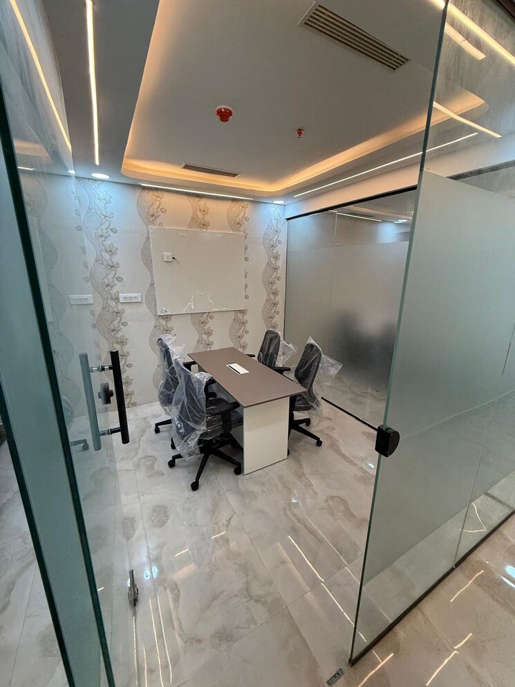 Team Area, alphathum Commercial Office Space 850 Sq.Ft. In Sector 90 Noida 8851500