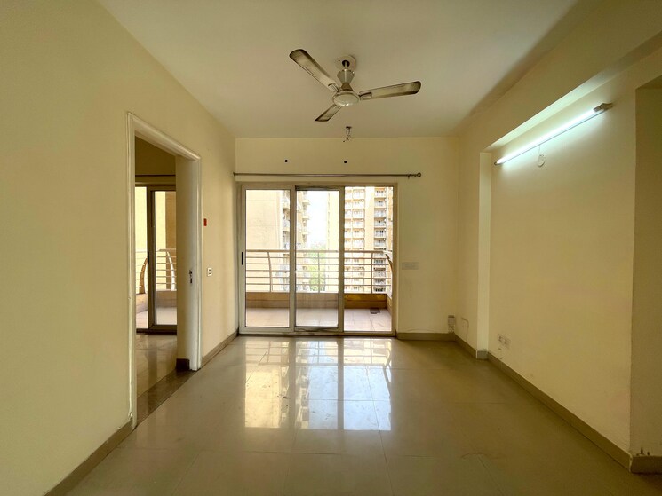 Room, sector 20 3 Bedroom 1650 Sq.Ft. Apartment In Sector 20 Panchkula 8851622