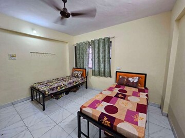 Room in  Pg at Goregaon East – for Rent