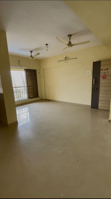 Living Room in 2 BHK Apartment at Unique Poonam Estate, Mira Road – for Sale