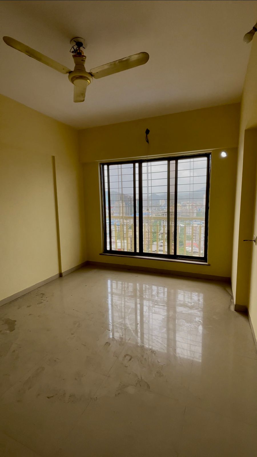 2 BHK Apartment For Sale in Unique Poonam Estate