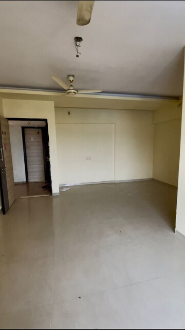 Room in 2 BHK Apartment at Unique Poonam Estate, Mira Road – for Sale