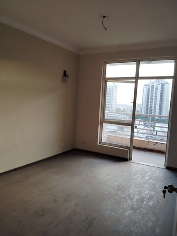 2 BHK Apartment For Sale in Raheja Shilas, Sector 109