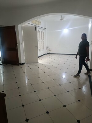 Master Bedroom in 3 BHK Builder Floor at Sector 52 – for Sale