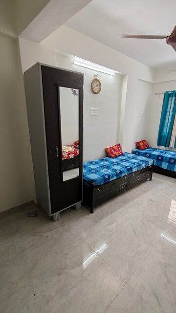 Room in  Pg at Gokhalenagar – for Rent