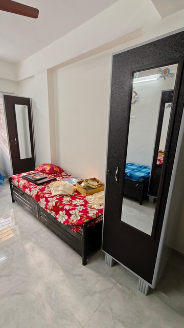 Room in  Pg at Gokhalenagar – for Rent