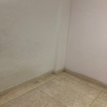 Room in 2 BHK Independent House at RWA Apartments Sector 27, Sector 27 – for Rent