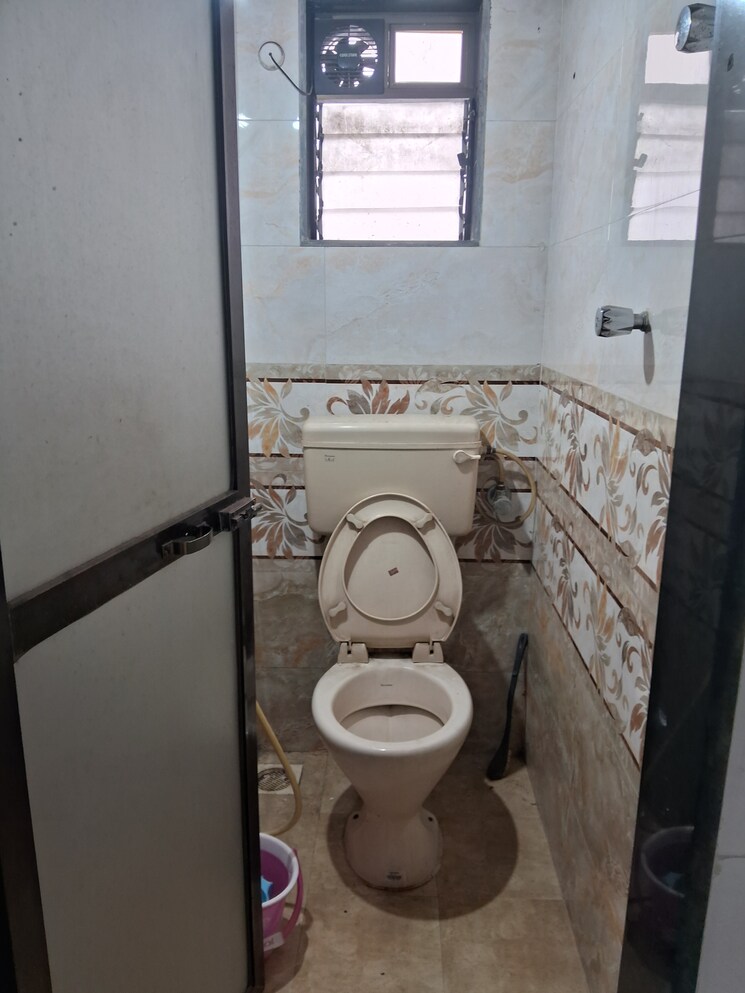 Bathroom, nanak-chs 1 Bedroom 600 Sq.Ft. Apartment In Kopar Khairane Navi Mumbai 8851728