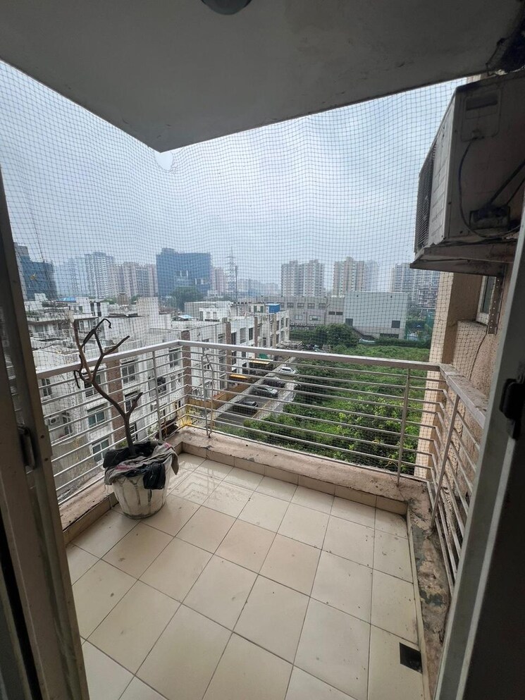 Balcony, tulip-ivory 4 Bedroom 2400 Sq.Ft. Apartment In Sector 70 Gurgaon 8851759