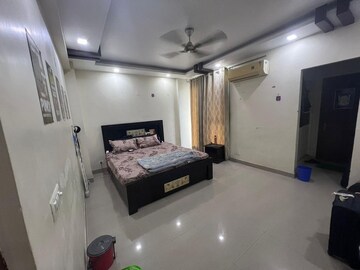 Furnished Amenities in 4 BHK Apartment at Tulip Ivory, Sector 70 – for Sale