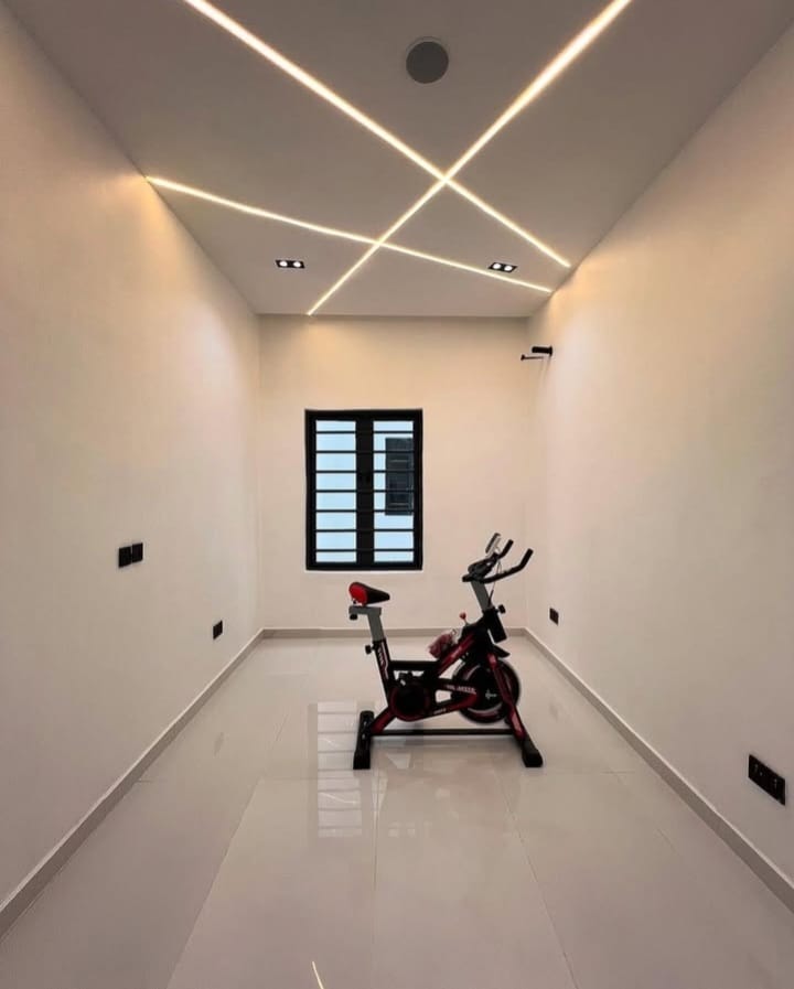 2.5 BHK + Pooja Room,Extra Room Builder Floor For Sale in Building Floor 