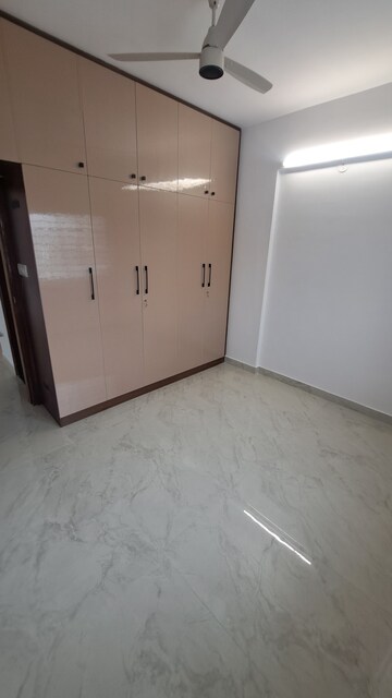 Furnished Amenities in 2 BHK Builder Floor at Kaggadasapura – for Rent