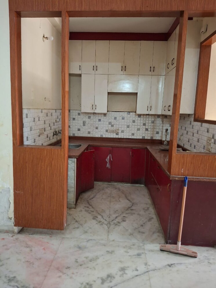 Kitchen, vaishali sector 4 3 Bedroom 1490 Sq.Ft. Builder Floor In Vaishali Sector 4 Ghaziabad 8851816