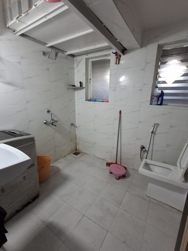 Bathroom, karan-ashiyana 1 Bedroom 600 Sq.Ft. Apartment In Wadgaon Sheri Pune 8851813