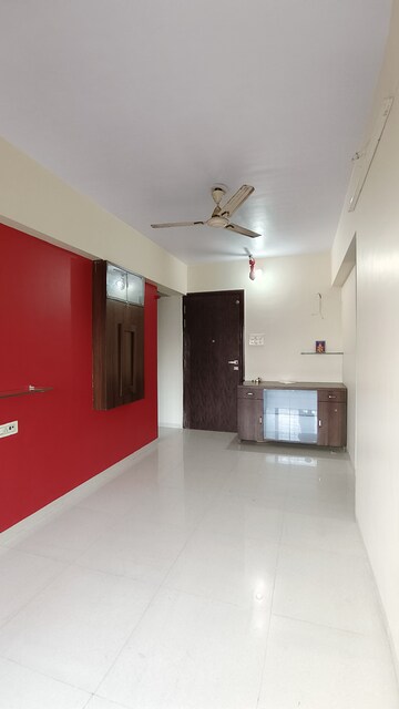 1 BHK Apartment For Rent in Goregaon West