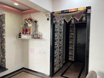 Furnished Amenities in 2 BHK Apartment at Goregaon East – for Rent