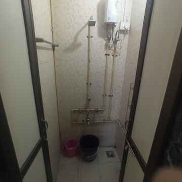 Bathroom in 1 BHK Apartment at Mahalaxmi CHS Worli, Worli – for Rent