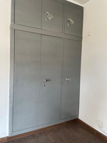 Furnished Amenities in 3.5 BHK Apartment at BPTP Park 81, Sector 81 – for Rent