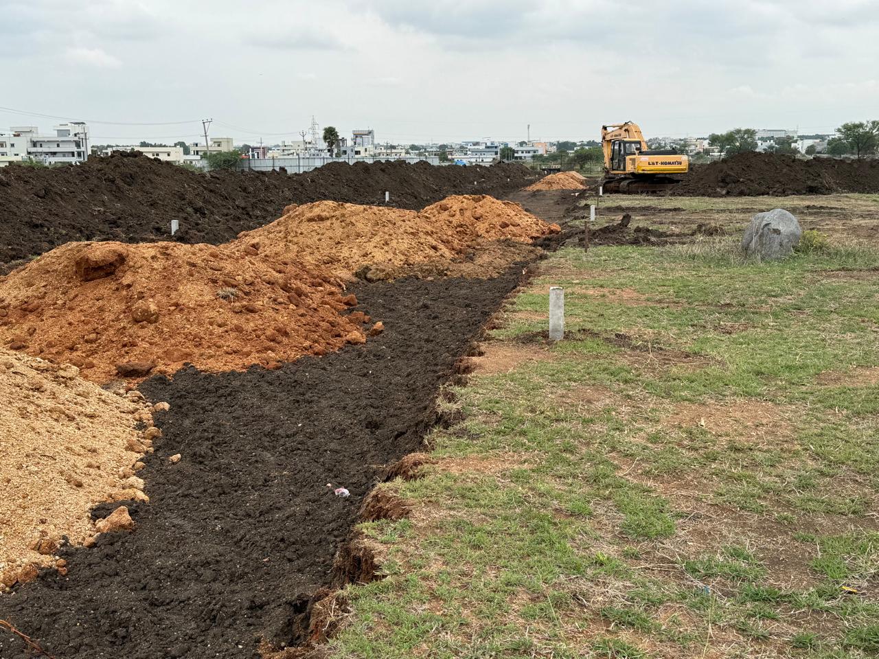 Plot For Sale in Sr Infra Projects Mannegu