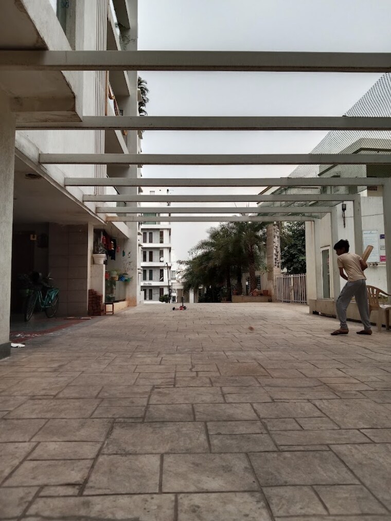  Parking, sri-krishna-krishe-valley 3 Bedroom 2457 Sq.Ft. Apartment In Banjara Hills Hyderabad 8851904