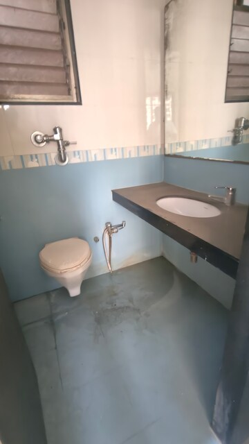 Master Bedroom in 2.5 BHK Apartment at Neelkanth Palms, Kapur Bawdi – for Rent