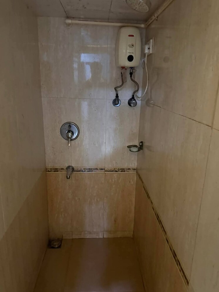 Bathroom, andheri west 2 Bedroom 721 Sq.Ft. Apartment In Andheri West Mumbai 8851909