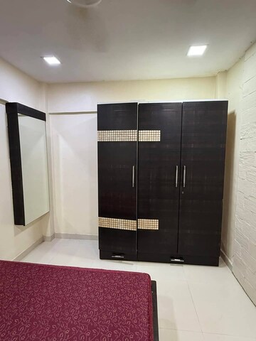 Bedroom in 2 BHK Apartment at Andheri West – for Rent