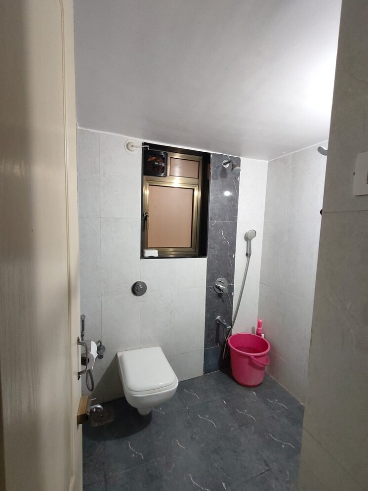Bathroom, shree-satya-shankar-residency 2.5 Bedroom 855 Sq.Ft. Apartment In Manpada Thane 8851916