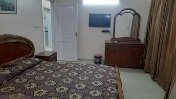 Bathroom in 4 BHK Apartment at Boutique Residential Apartments D-6 4, Vasant Vihar – for Rent