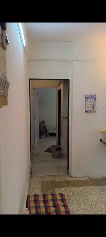 Room in 2 BHK Apartment at Andheri West – for Rent