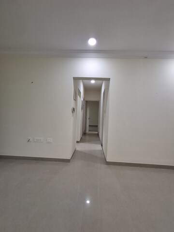 Furnished Amenities in 2 BHK Apartment at Raheja Reflections 2 Serenity, Kandivali East – for Rent