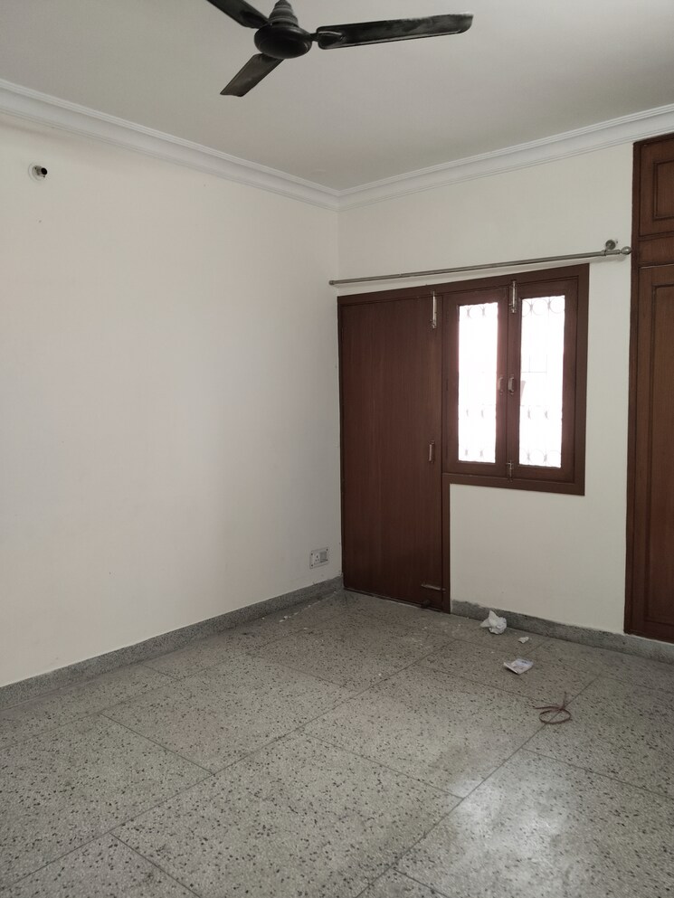 Room, sarita vihar 3 Bedroom 1750 Sq.Ft. Apartment In Sarita Vihar Delhi 8851973