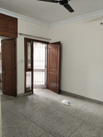 3 BHK Apartment For Rent in Sarita Vihar
