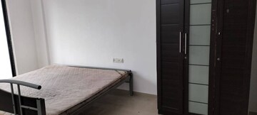 Room in 2 BHK Apartment at Malkani Buena Vista, Viman Nagar – for Rent