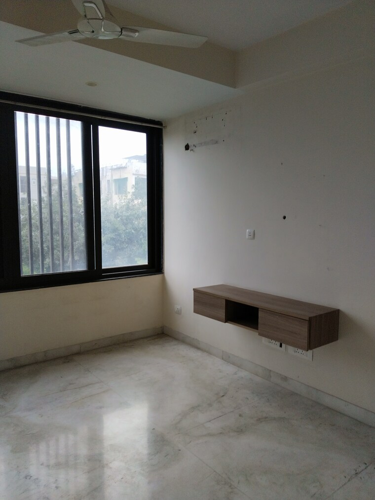 Room, ambience-multi-unit-residential-apartments 3 Bedroom 3000 Sq.Ft. Builder Floor In Jasola Delhi 8851988