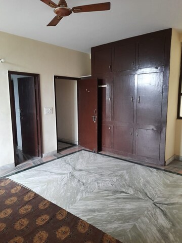 Room in 2 BHK Independent House at Sector 36 Greater Noida – for Rent