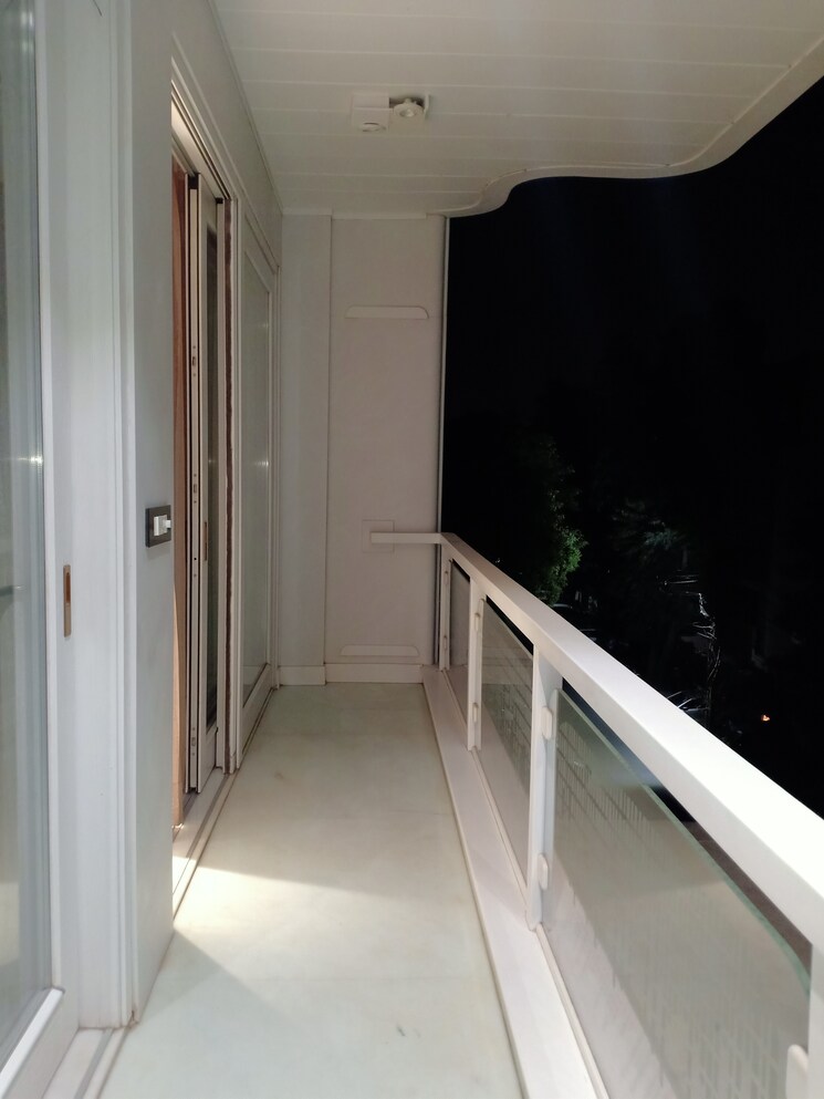 Balcony, sarvapriya vihar 3 Bedroom 1800 Sq.Ft. Apartment In Sarvapriya Vihar Delhi 8851994