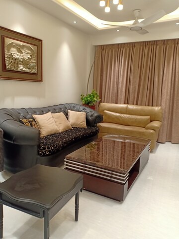 Living Room in 3 BHK Apartment at Sarvapriya Vihar – for Rent