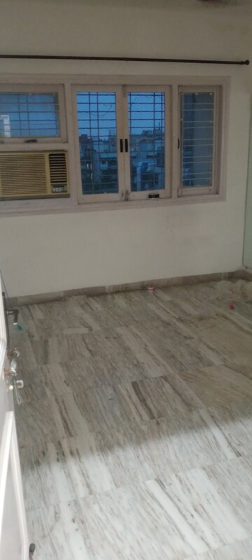 Room in 2 BHK Apartment at Brindaban CHS, Poonam Nagar – for Rent