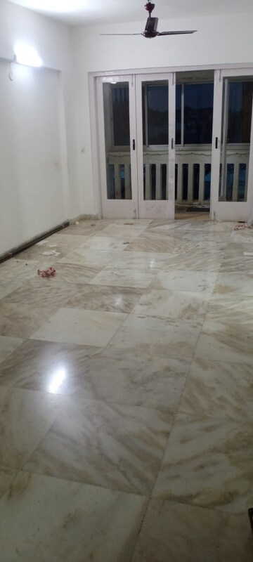 Room in 2 BHK Apartment at Brindaban CHS, Poonam Nagar – for Rent