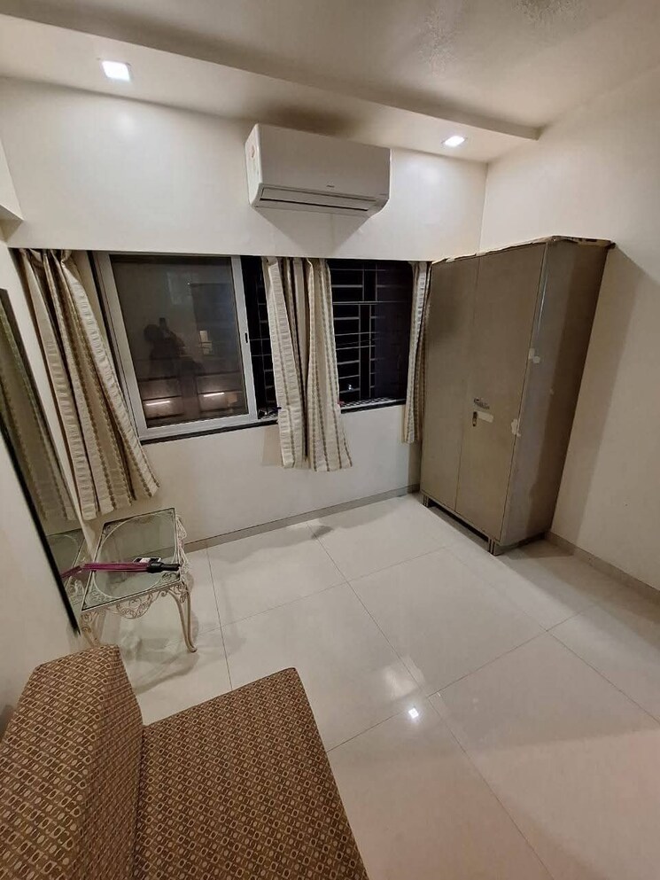 Living Room, surbhi-chs-andheri-west 2 Bedroom 721 Sq.Ft. Apartment In Andheri West Mumbai 8852025