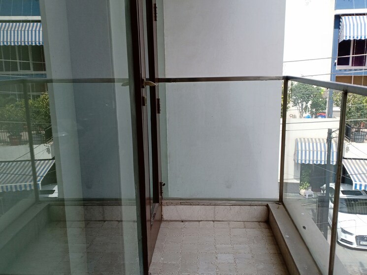 Balcony, navjeevan vihar 3 Bedroom 2500 Sq.Ft. Apartment In Navjeevan Vihar Delhi 8852036