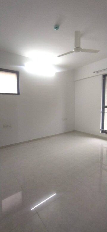 Room in 2 BHK Apartment at Pride Aashiyana, Dhanori – for Rent
