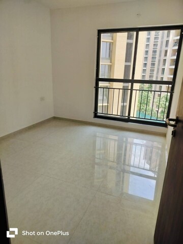 Room in 2 BHK Apartment at Pride Aashiyana, Dhanori – for Rent