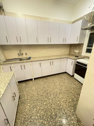 Kitchen in 2.5 BHK Apartment at Golf Links – for Rent