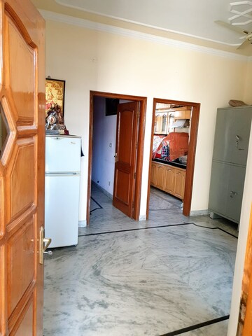 Room in 2 BHK Builder Floor at Sector 35 – for Rent