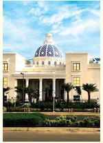 3150 Sq.Yd. Plot in DLF Hyde Park