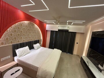 Master Bedroom in 1 BHK Apartment at Omaxe Hazratganj, Gomti Nagar – for Rent