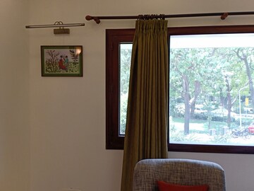 Bedroom in 2 BHK Apartment at Golf Apartments, Khan Market – for Rent