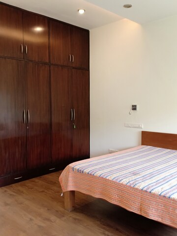 Bedroom in 2 BHK Apartment at Golf Apartments, Khan Market – for Rent